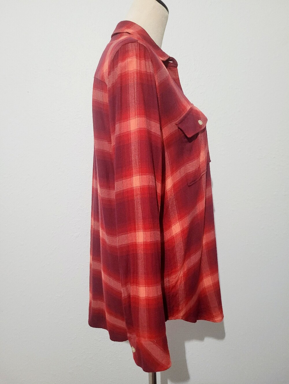 GAP Pendleton Collaboration Plaid Button Front Shirt Woman Small Red Outdoors - Picture 4 of 11